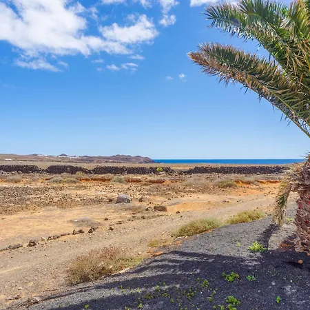 Lanzabur Villa Teguise (Lanzarote)